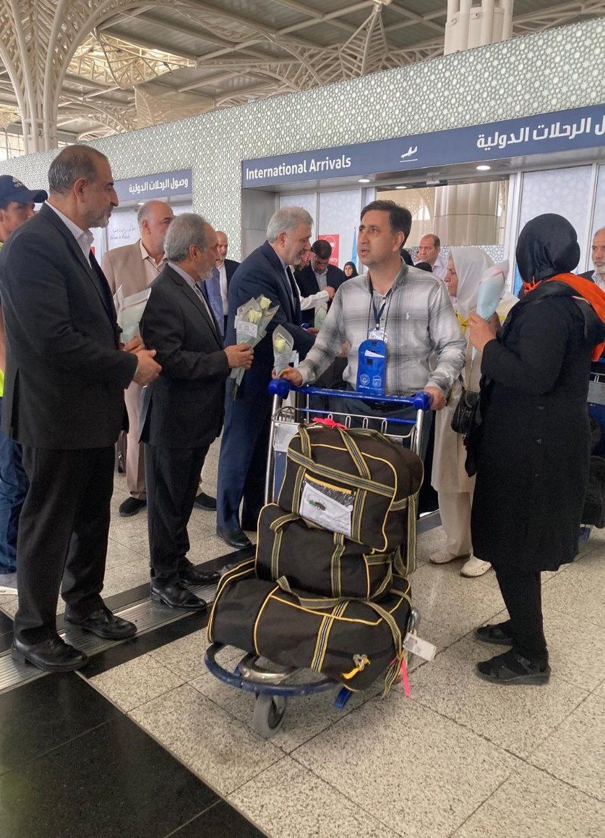 After a gap of 9 years, the first group of Iranian Umrah pilgrims arrived in Madinah, welcomed by Iran's ambassador to Riyadh.  SaudiArabia’s ambassador in Tehran was in attendance at the airport this morning, bidding farewell to this group of pilgrims
